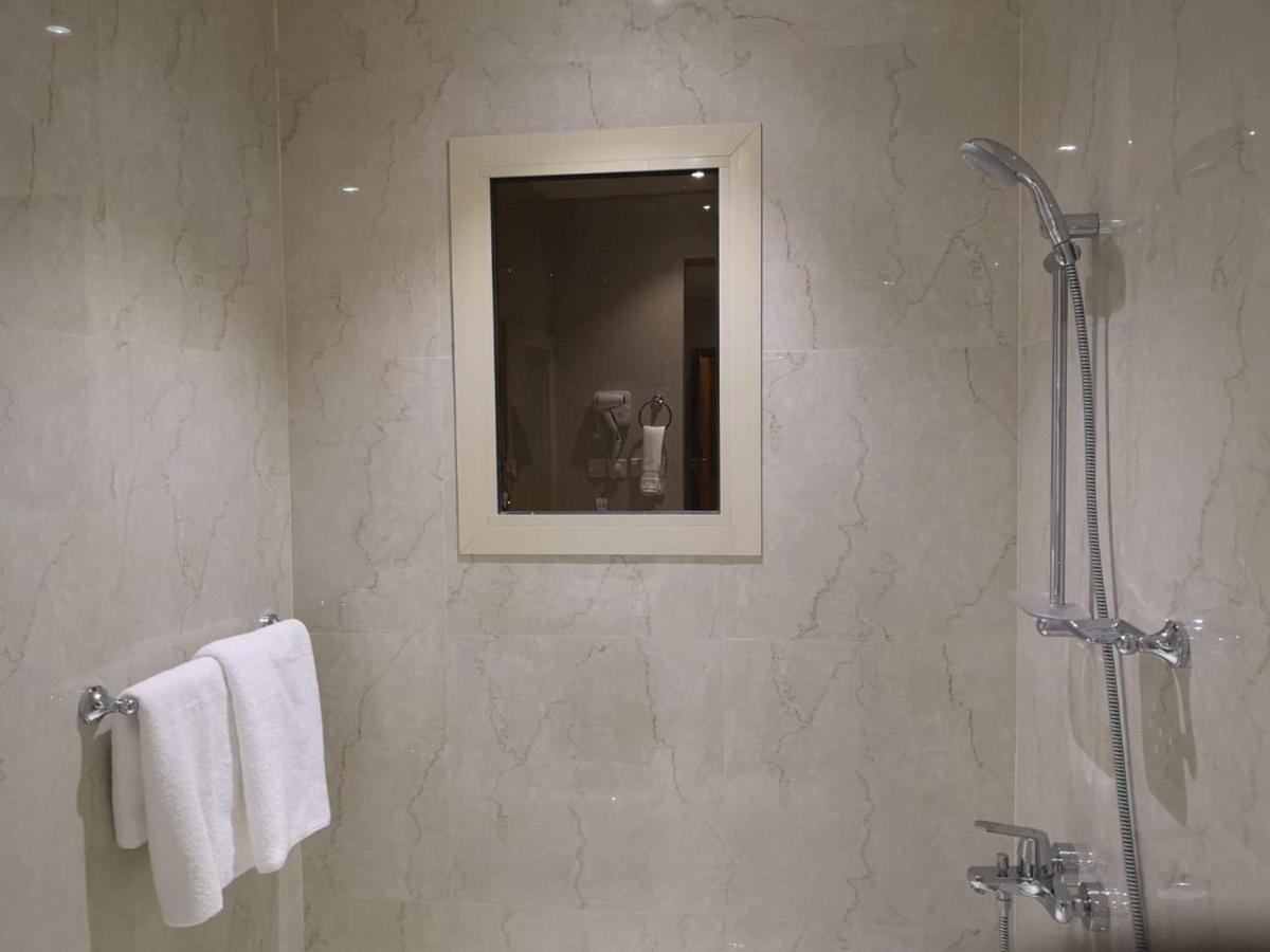 Makarem Hotel Apartments Rijád Kültér fotó