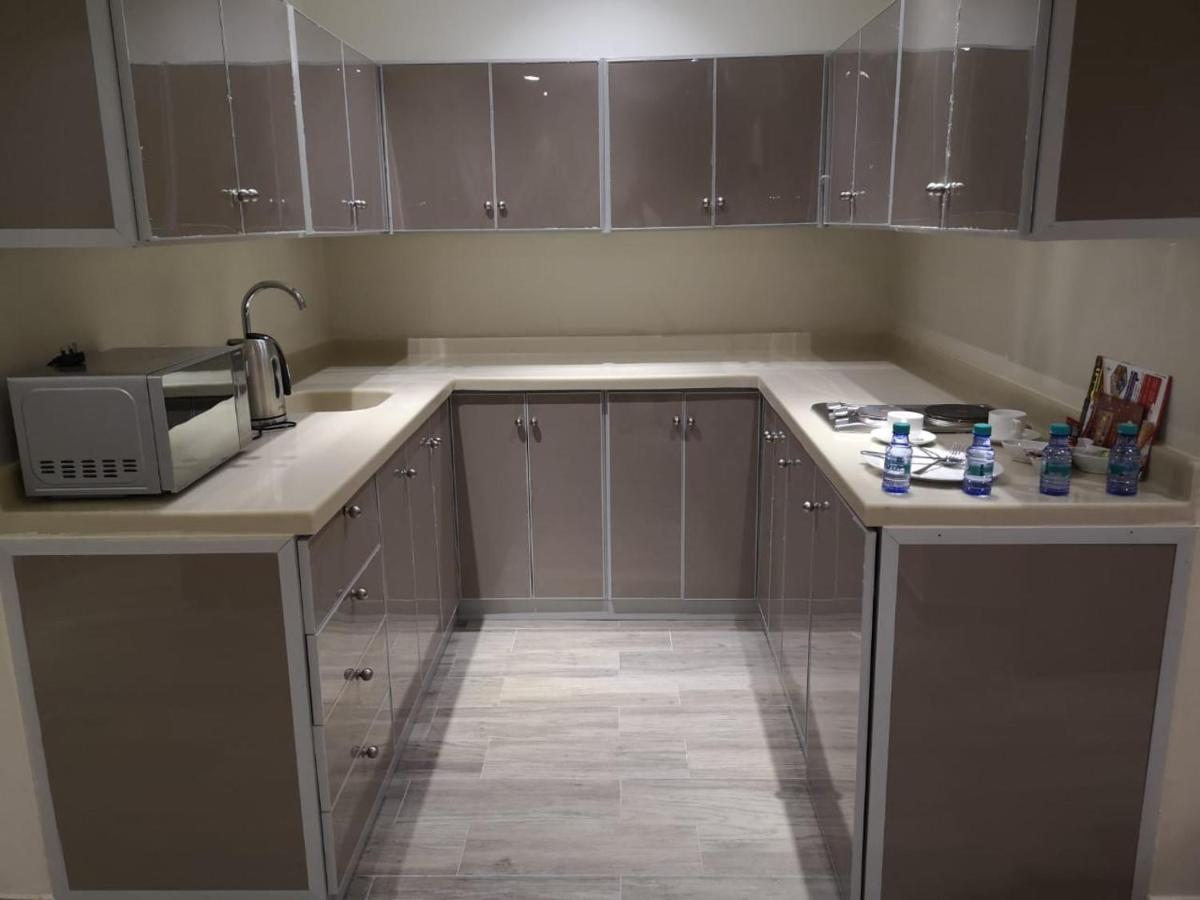 Makarem Hotel Apartments Rijád Kültér fotó